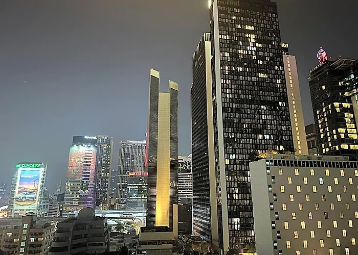 酒店 Spacious 3b3b Middle Of Near Embassy 曼谷