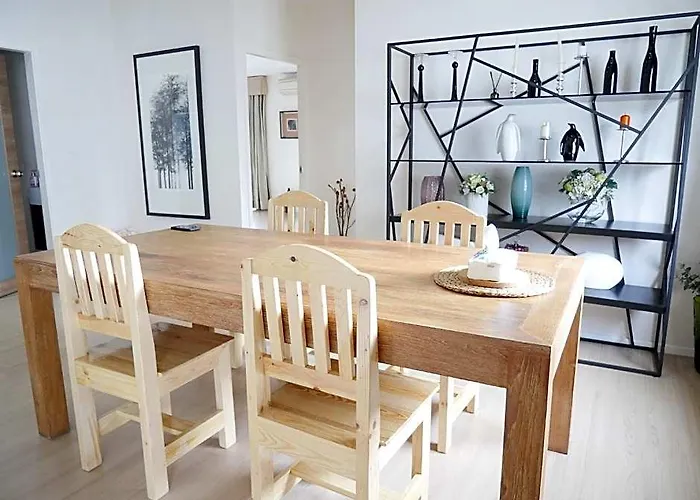 Spacious 3b3b Middle Of Near Embassy