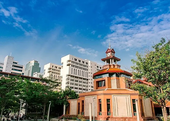 Spacious 3b3b Middle Of Near Embassy 曼谷
